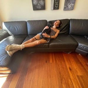 Meet your Posher, Janet